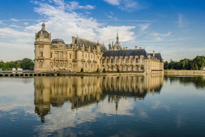 Chantilly Castle - Places to Visit in Paris