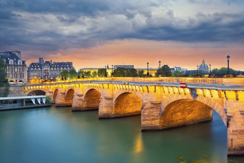 Neue Brücke - Sehenswürdigkeiten in Paris