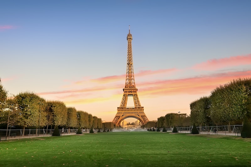 TOP 22 Things to Do & See in PARIS + Why