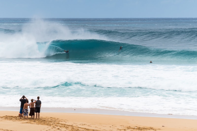 Banzai Pipeline, Hawaii- surfing spots