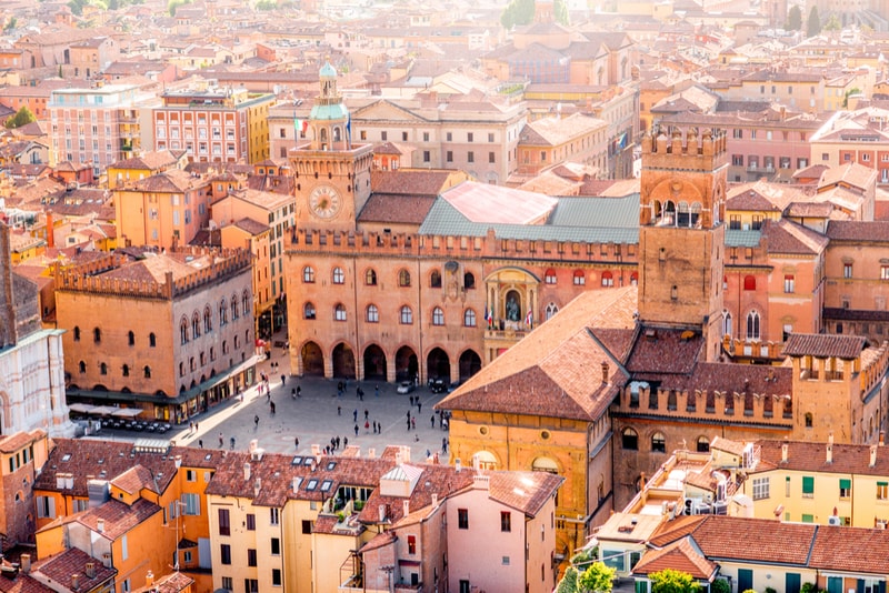Bologna - places to visit in Italy