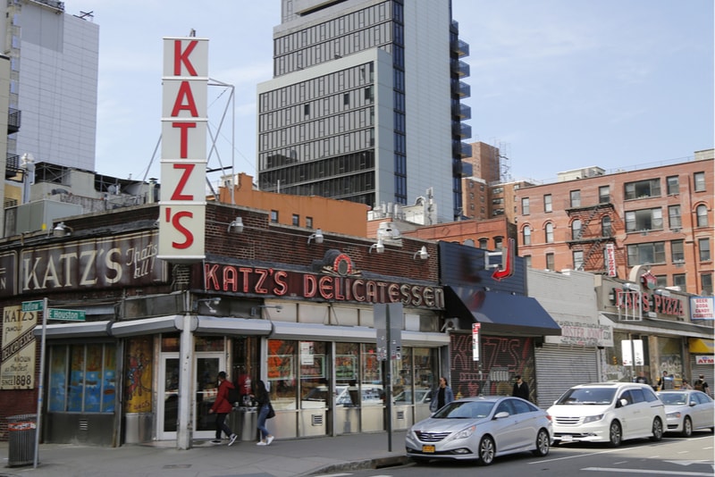 La gastronomia Katz Delicatessen - Cose da fare a New York