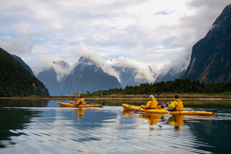Kayaking - Fun things to do in New Zealand 