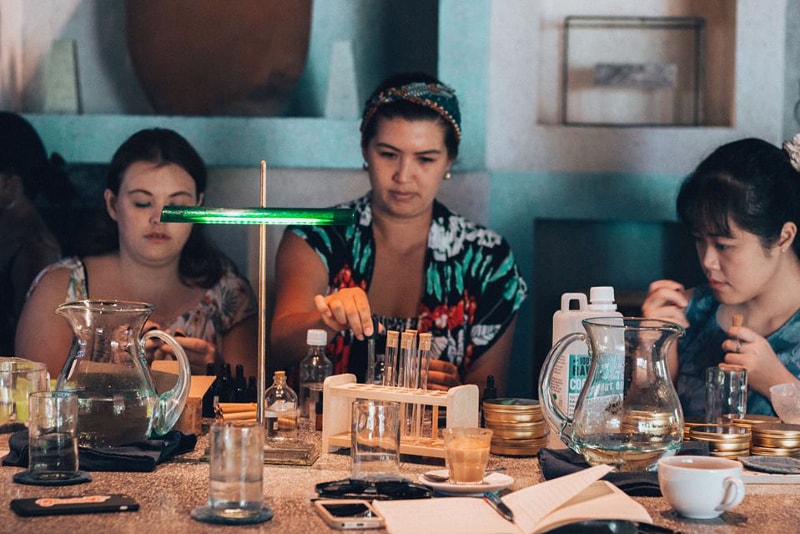 Machen Sie Ihr Hautpflegeprodukt - Spaß in Bali
