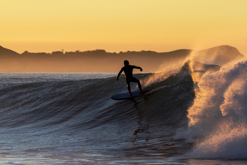 Surfing - Fun things to do in New Zealand 