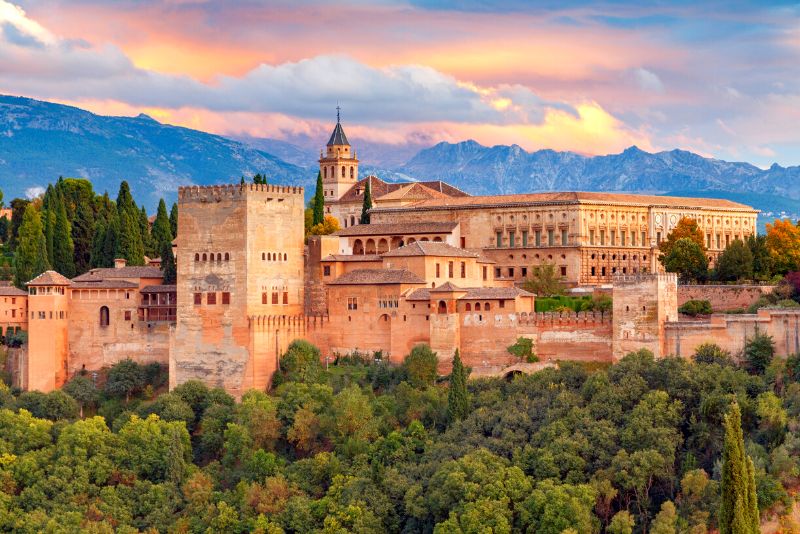 Alhambra early morning & night tours