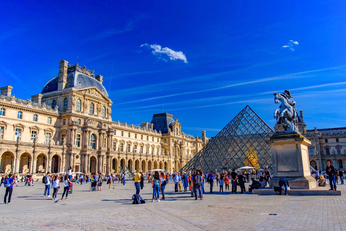 Louvre Museum discounted tickets