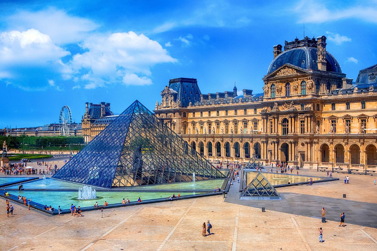 Louvre Museum tickets price