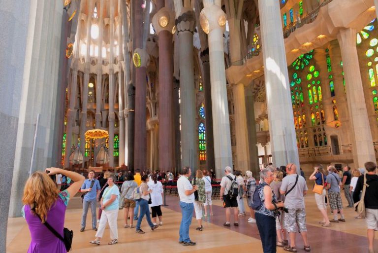 sagrada familia tour price