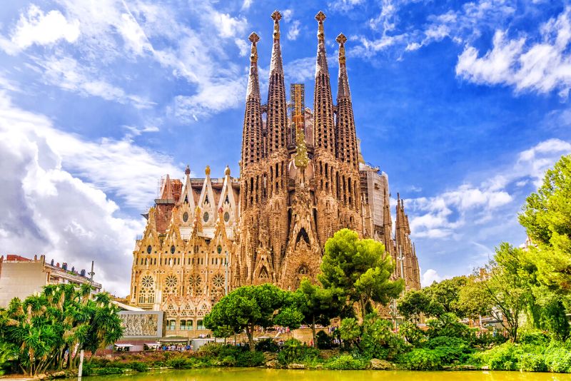 Sagrada Família opening hours