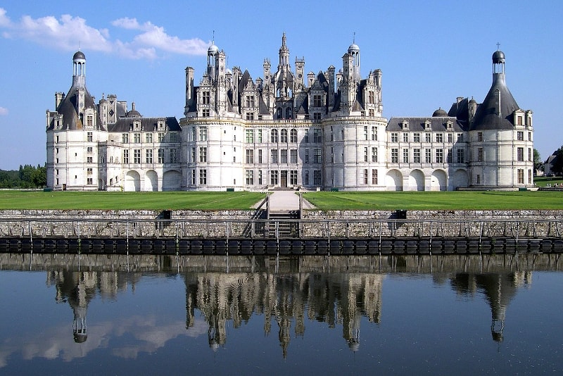 loire valley castle tours from paris