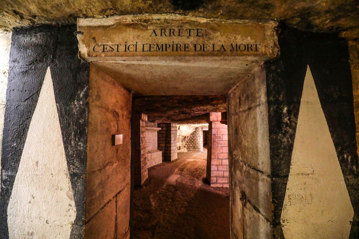 Paris Catacombs opening hours