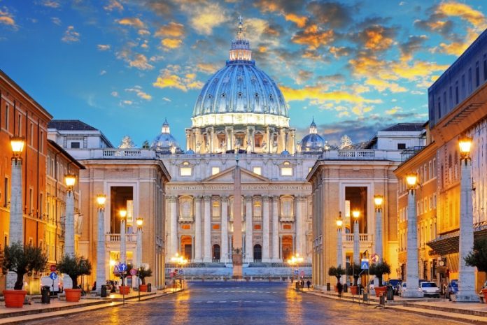 Basílica de San Pedro - Entradas del Vaticano