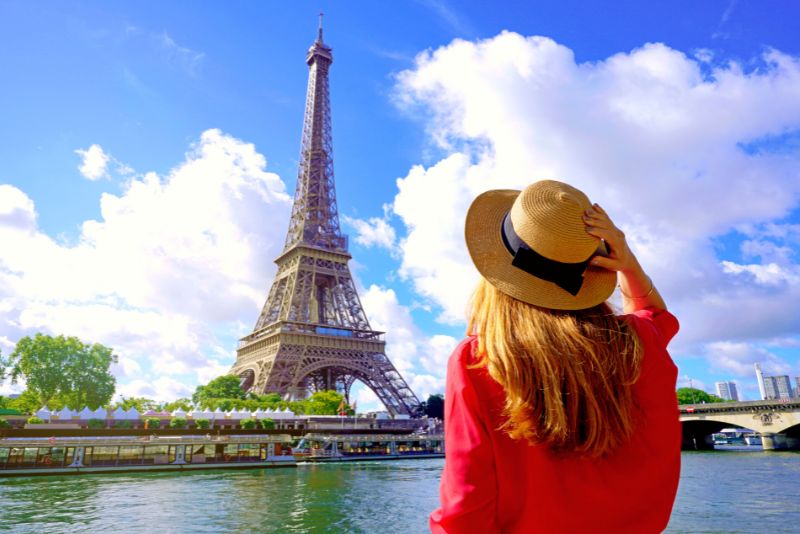 Eiffel Tower tour and city tour