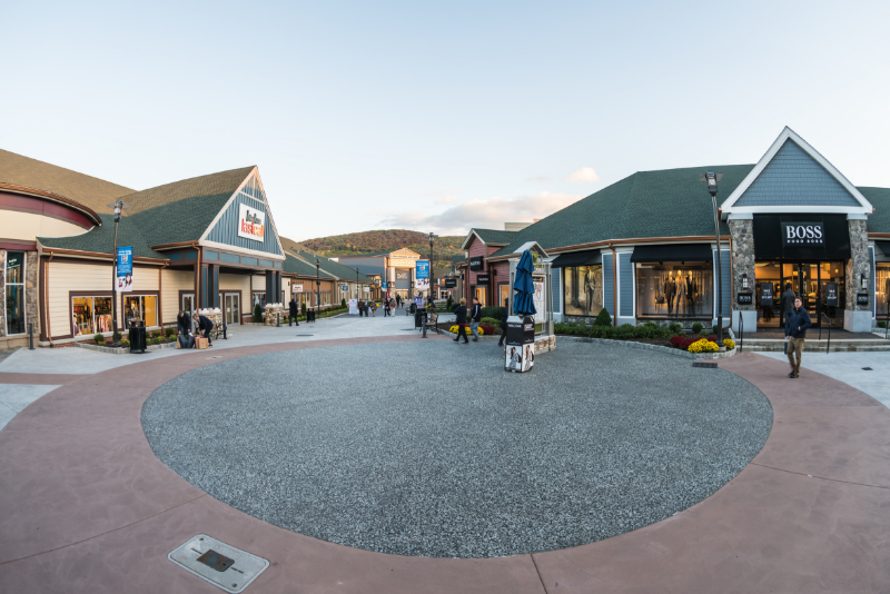 Woodbury common premium outlets day trips from New York City