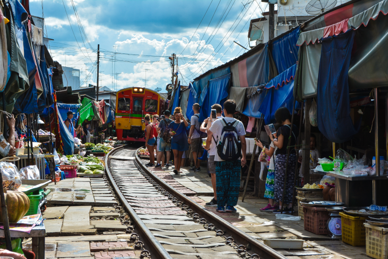 Maeklong railaway market