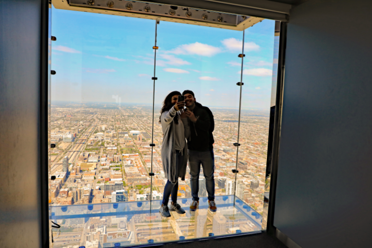 Cheap Skydeck Chicago Tickets How to Save up to 20 TourScanner