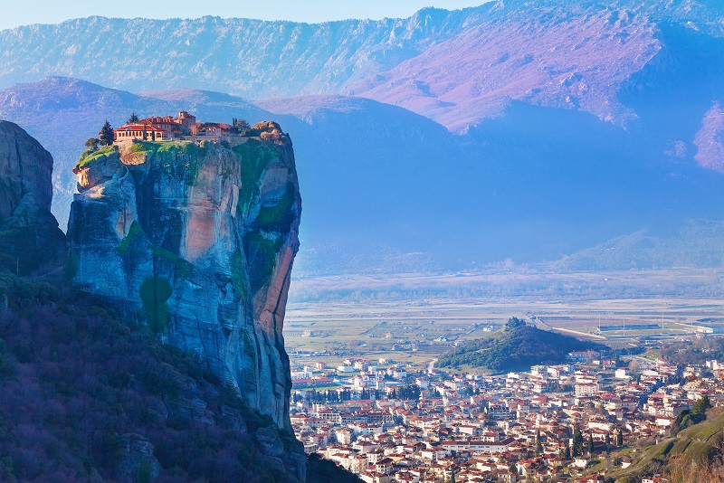 Meteora day trips from Athens