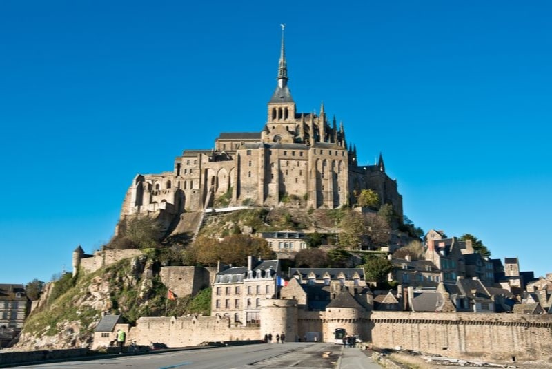 Small-Group Mont Saint-Michel Day Trip with Abbey Entrance and Cider Tasting