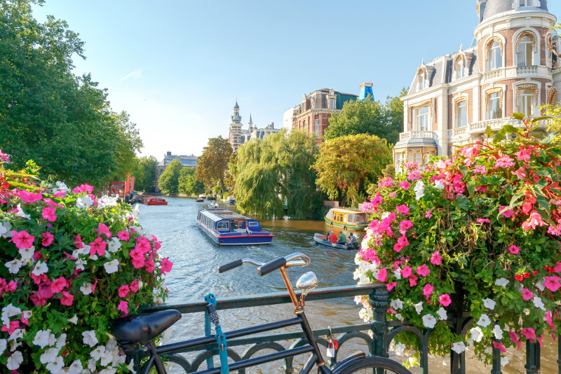 private canal cruise amsterdam