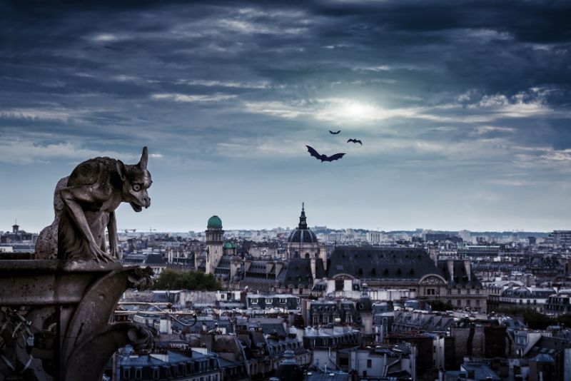 Ghosts, Mysteries and Legends Night Walking Tour of Paris