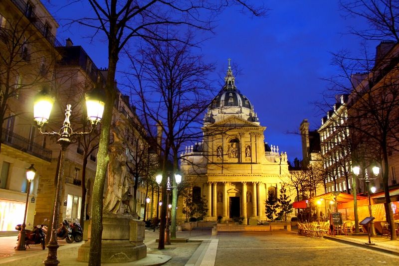 Tour nocturno a pie por el barrio latino de París