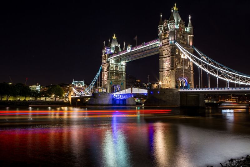 River Thames Evening Sightseeing Cruise