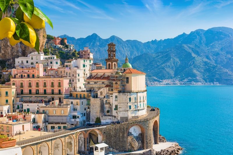 Desde Sorrento: tour en grupo pequeño por la costa de Amalfi en minivan