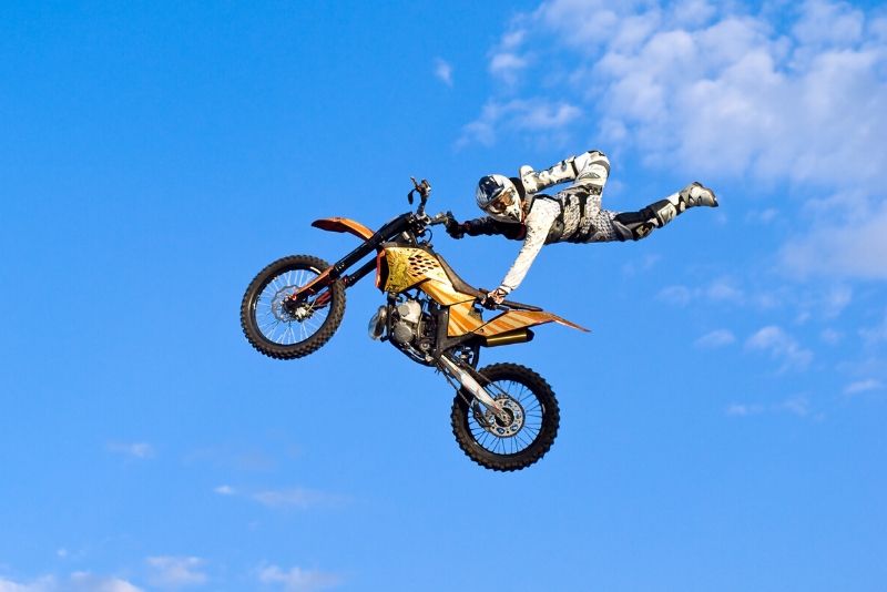 motorbike jumping