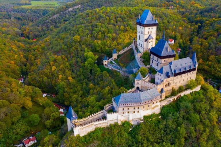 100 Best Castles in Europe to Visit Once in a Lifetime