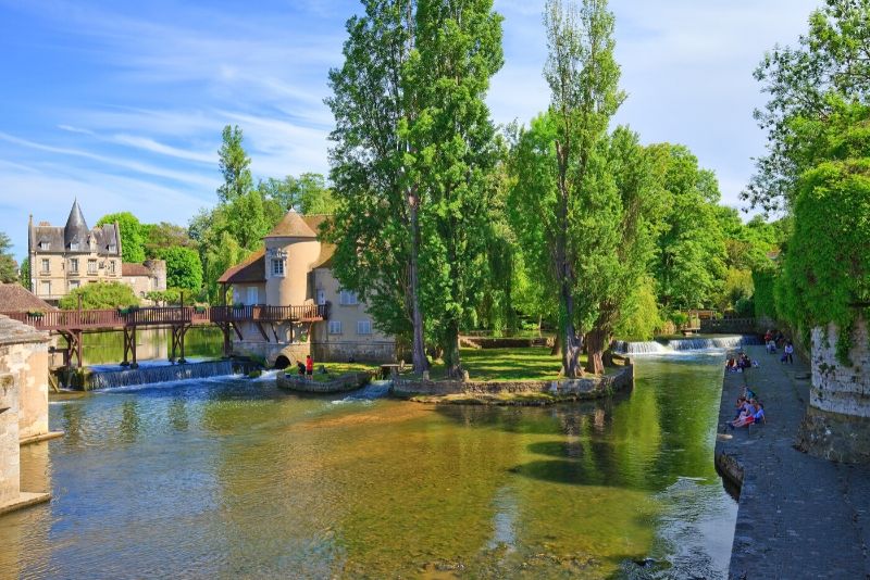 Sorties autour de Paris au village de Moret-sur-Loing 