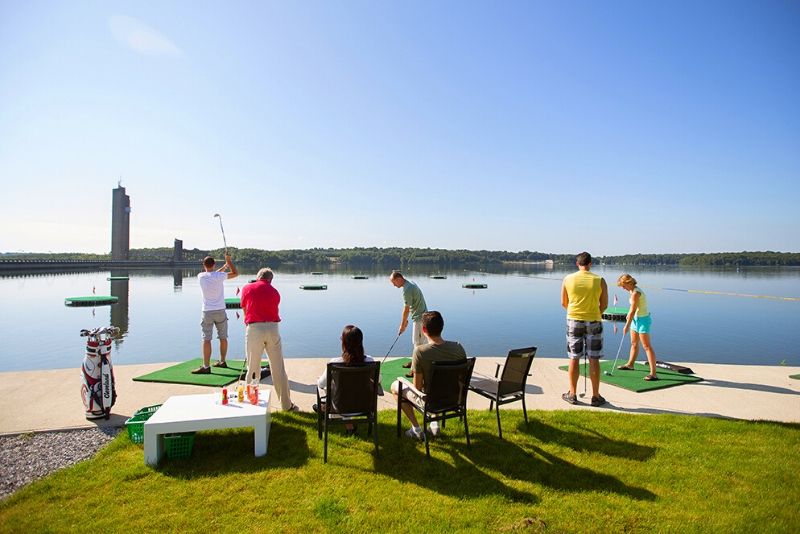 Choses à faire en Belgique #36 Testez l'Aqua Golf des Lacs de l'Eau d'Heure