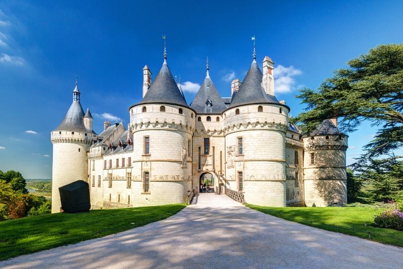 This country has the most castles in Europe