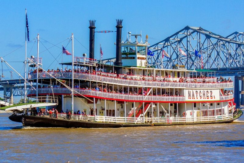 best time steamboat Natchez cruise