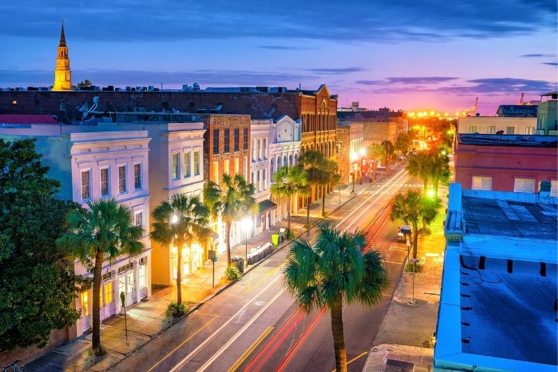 ghost tour in Charleston