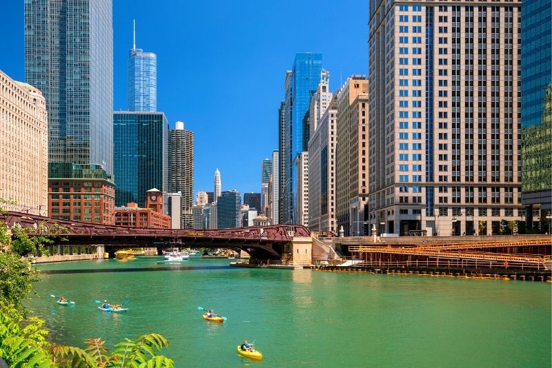kayak tour in Chicago