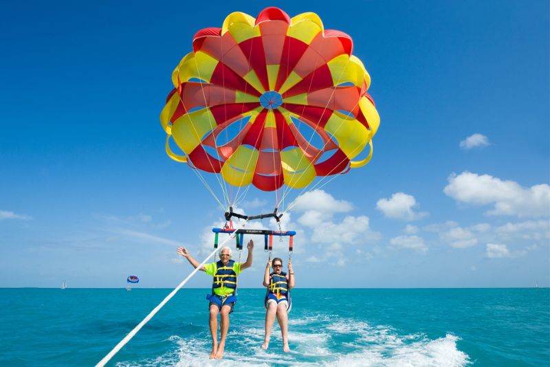 parasailing in Fort Lauderdale