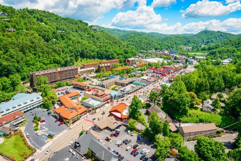 driving tours in gatlinburg