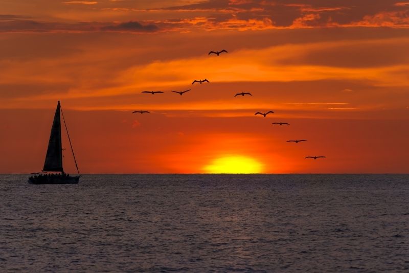 sunset sailing tour, Maui