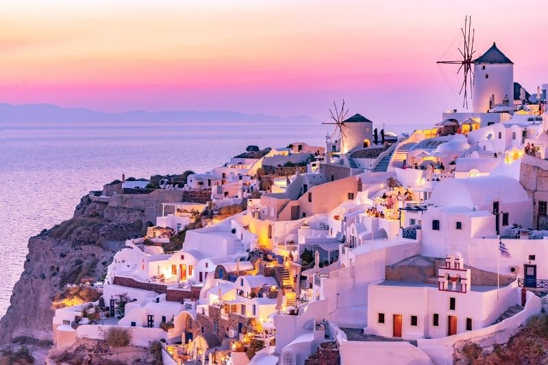 15 Best Things To Do In Santorini For An Epic Island Holiday!