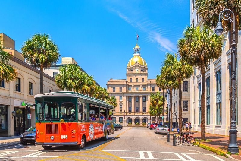 trolley tour in Savannah