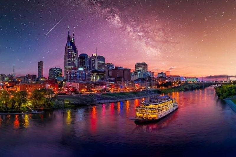 7 theme parks within driving distance of Nashville