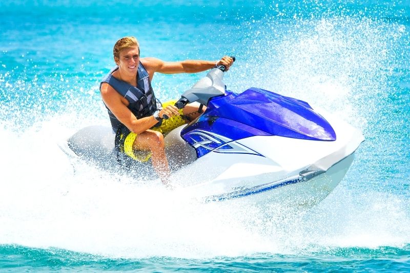 jetski in Oahu