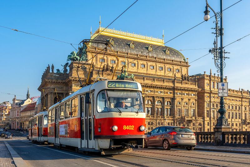 tram tours in Prague