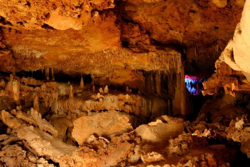Inner Space Cavern, Austin