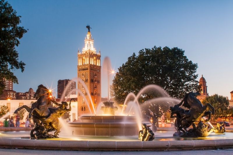 JC Nichols Memorial Fountain, Kansas City