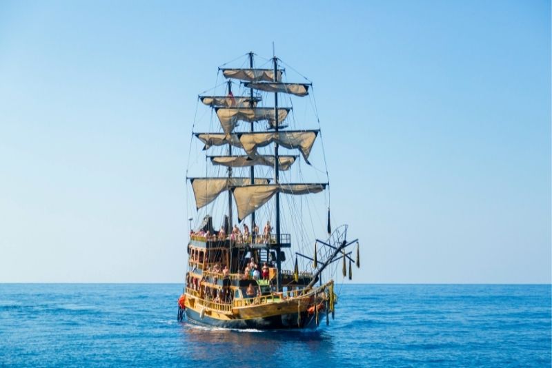 Barco Pirata Marigalante en Puerto Vallarta