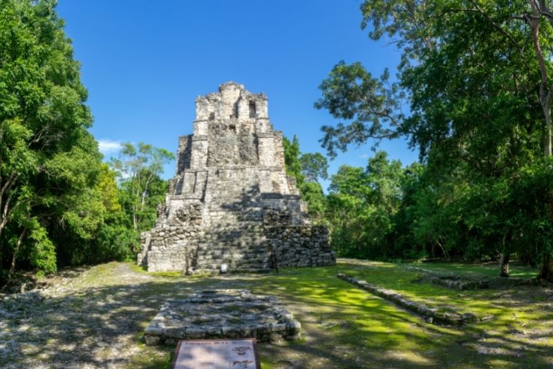 Maya-Pyramide in Muyil, Mexiko