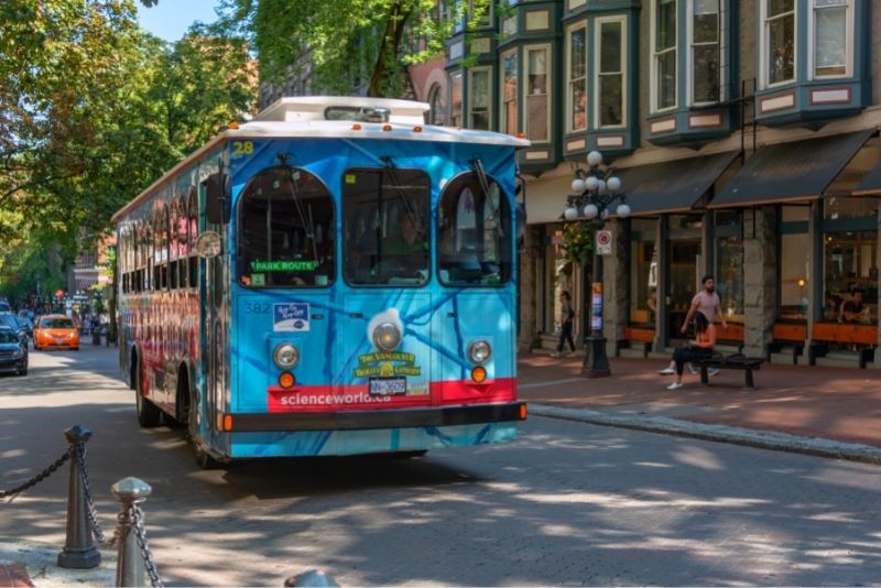 bus tour in vancouver