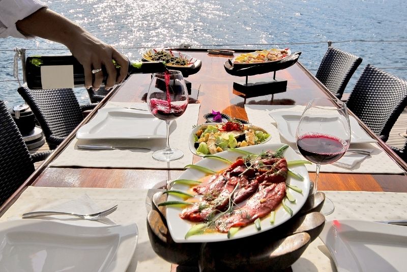 dinner cruises in Cabo San Lucas